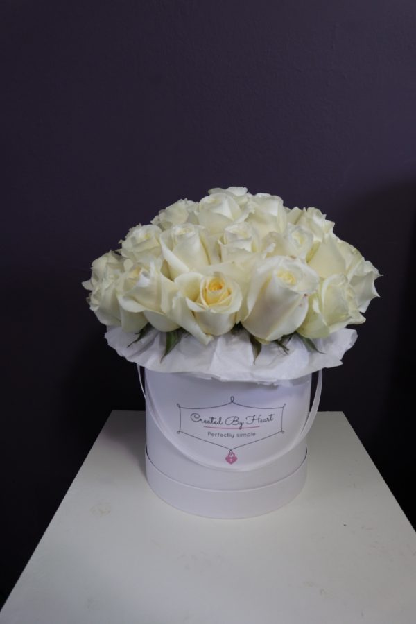 25 or 50 white roses in a white medium signature box